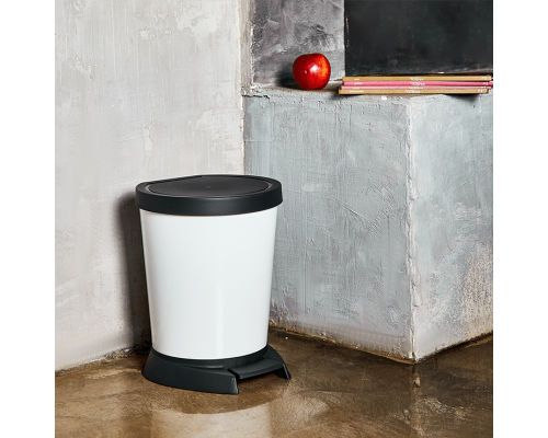 Garbage bin with pedal 10L (white)