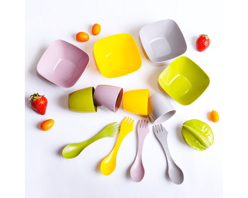Набір посуду "Веселий пікнічок" на 4 персони (кольоровий)