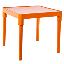 Children's table (light orange)